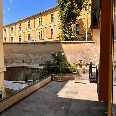 10 Minutes Bed and Breakfast Βερόνα