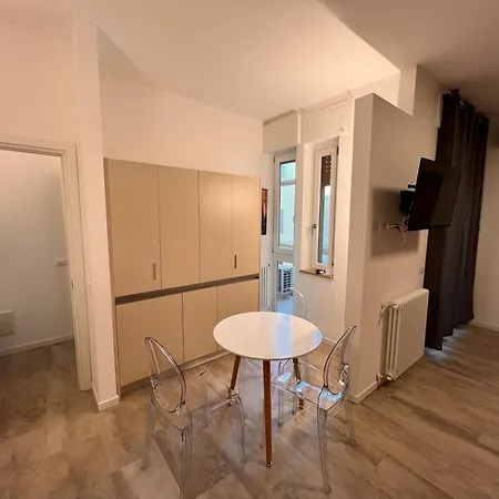 Bed and Breakfast 10 Minutes Βερόνα